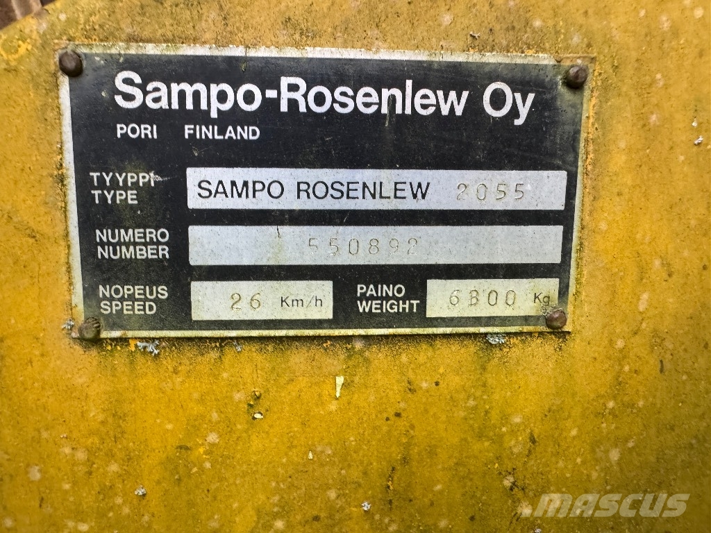 Sampo-Rosenlew 2055 Combine harvesters