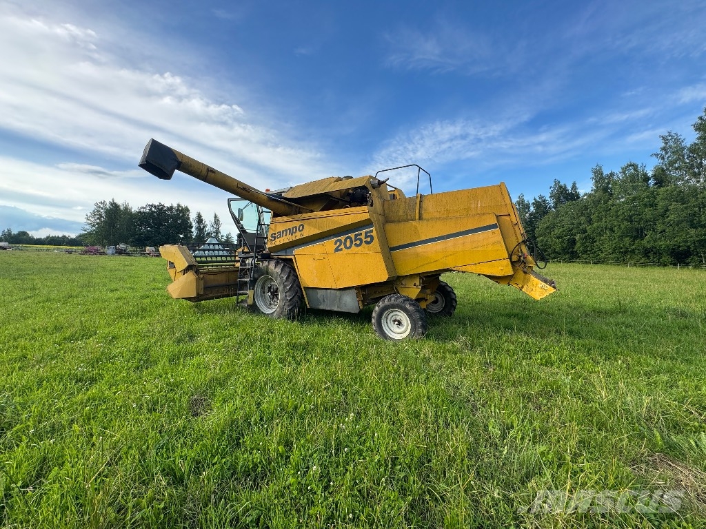 Sampo-Rosenlew 2055 Combine harvesters