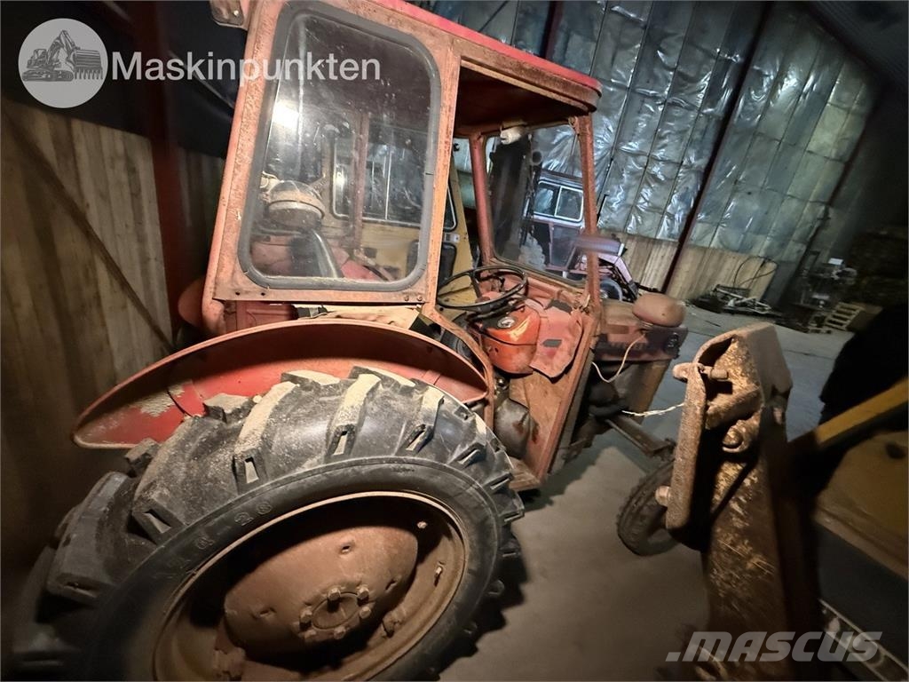 Massey Ferguson Ferguson 130 Tractores