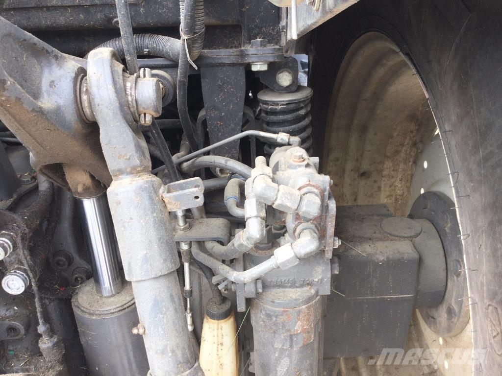 Valtra N123 Traktoren