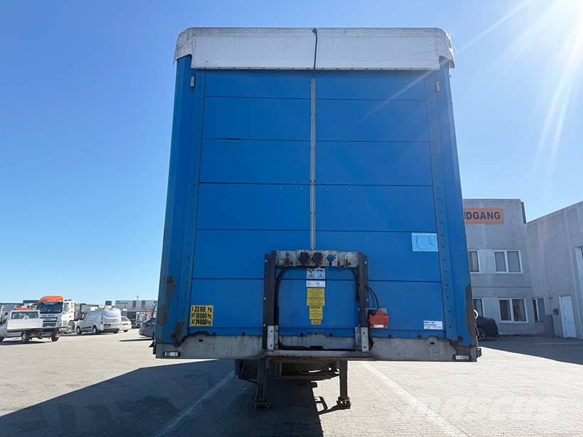 BP TRAILER Curtainsider / City-Plane Stapler Tents puspiekabes