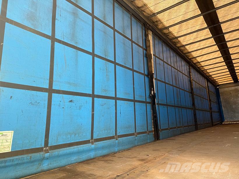BP TRAILER Curtainsider / City-Plane Stapler Tents puspiekabes