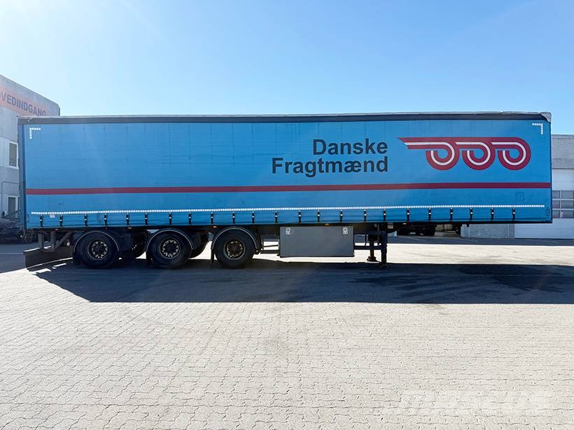 BP TRAILER Curtainsider / City-Plane Stapler Tents puspiekabes