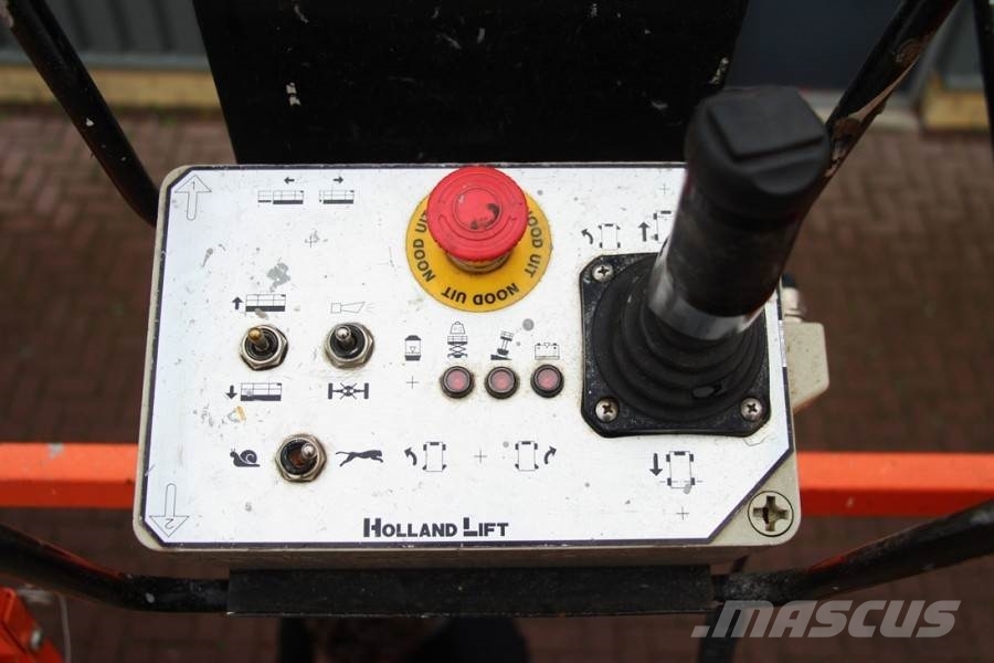 Holland Lift Combistar N-140EL12 Valid inspection, Nůžková zvedací plošina