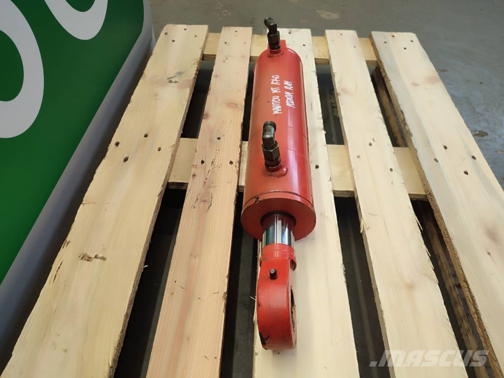 Manitou MT1740 arm leveling actuator Výložníky a lyžice