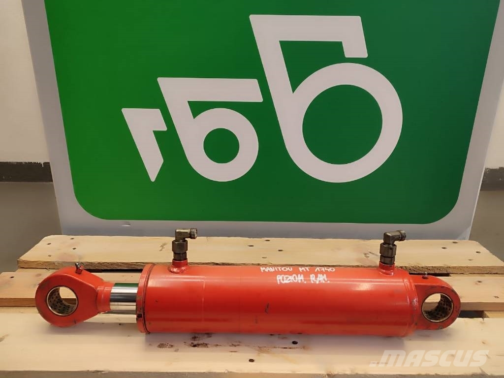 Manitou MT1740 arm leveling actuator Výložníky a lyžice