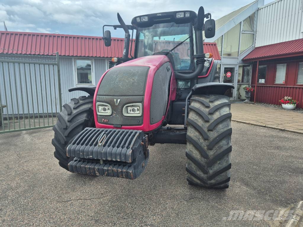 Valtra T 151 E Traktorok