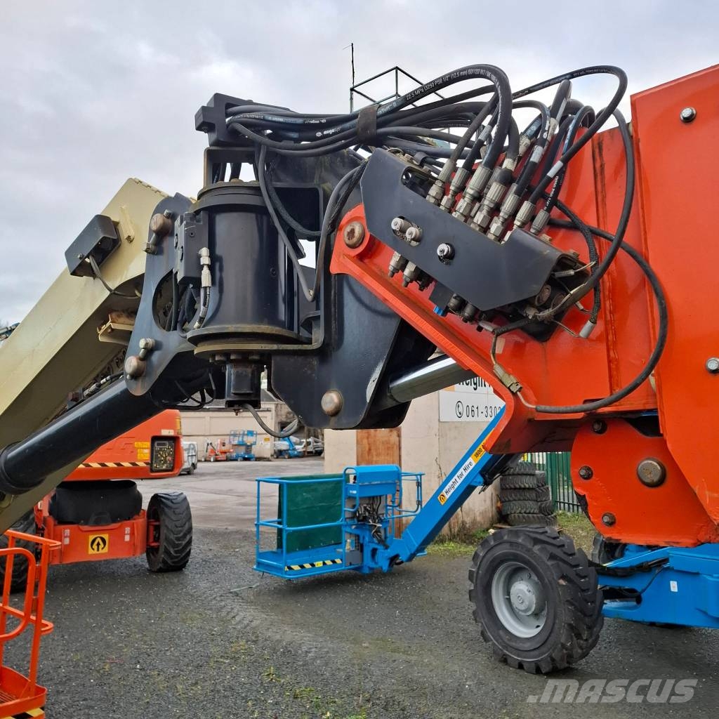 JLG 1500 SJ Teleskoop poomtõstukid