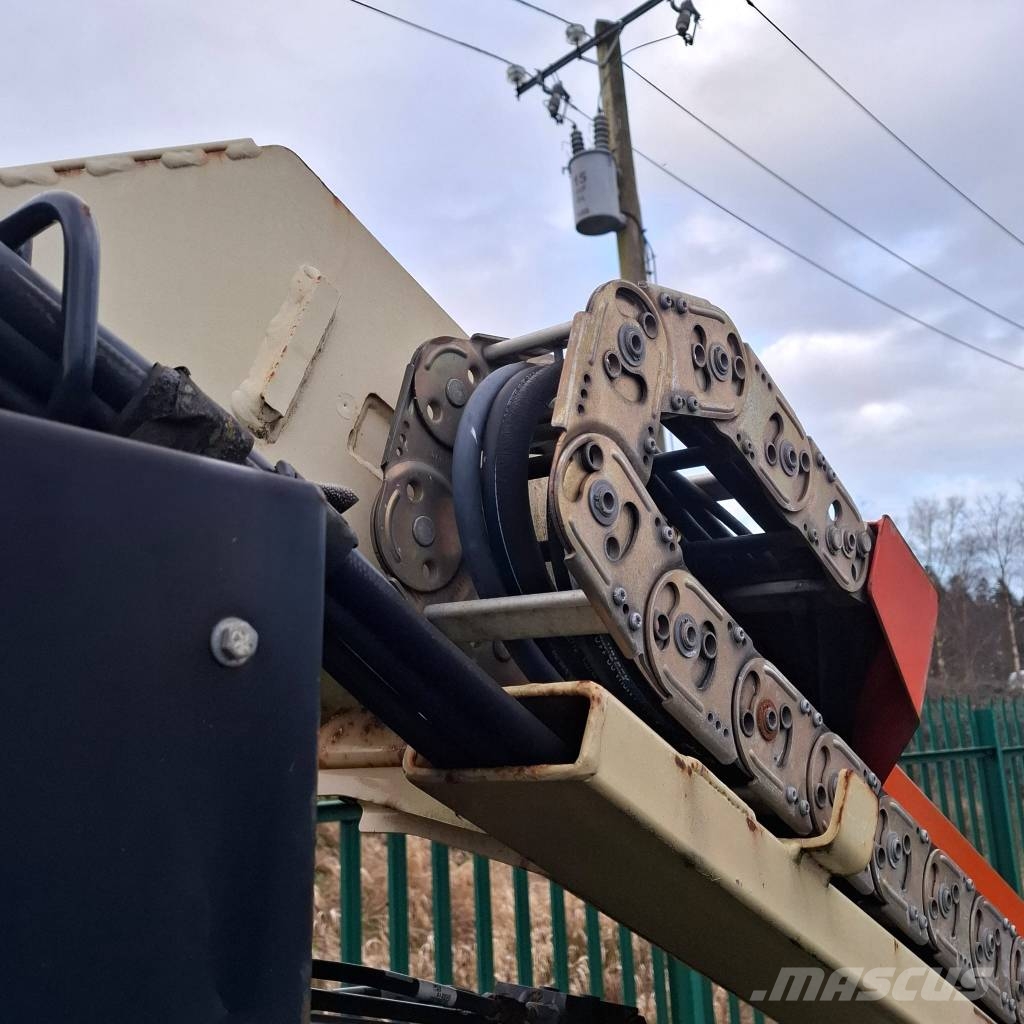 JLG 1500 SJ Teleskoop poomtõstukid
