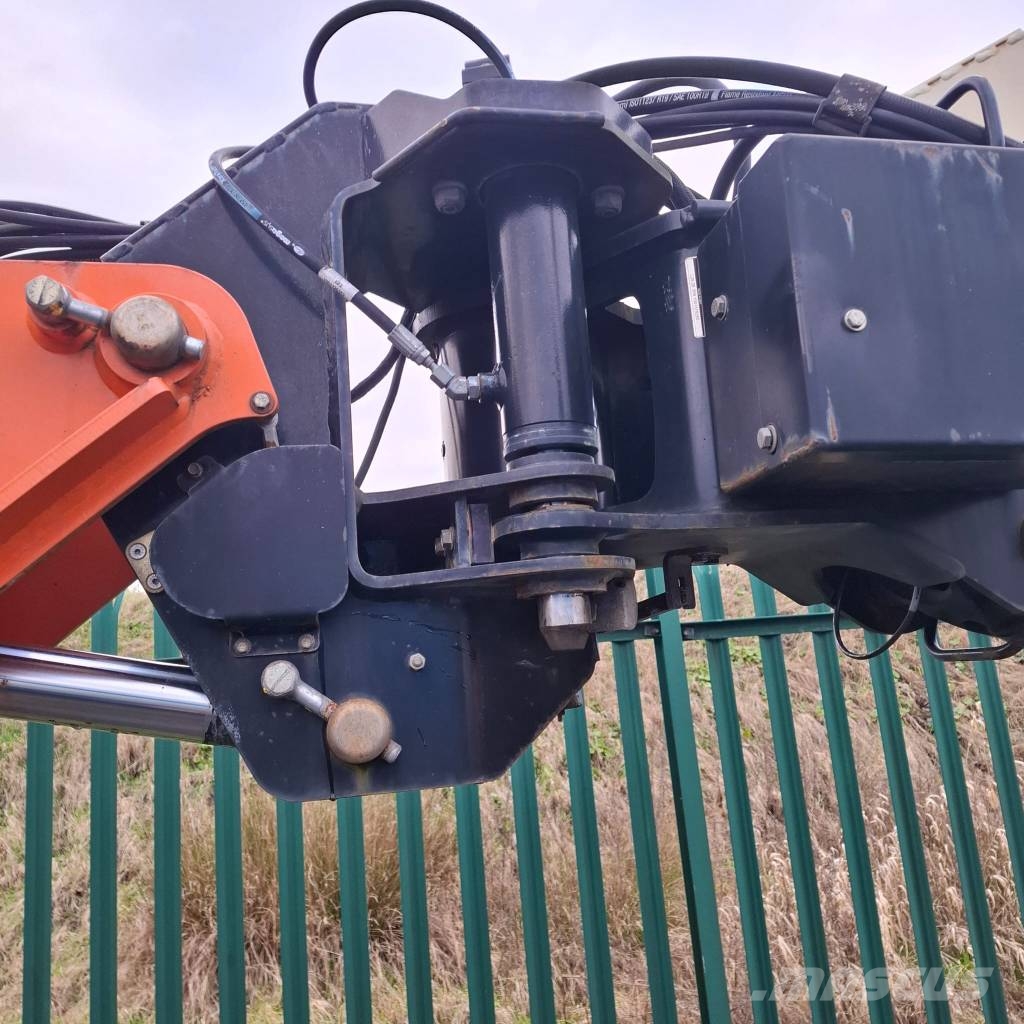 JLG 1500 SJ Teleskoop poomtõstukid