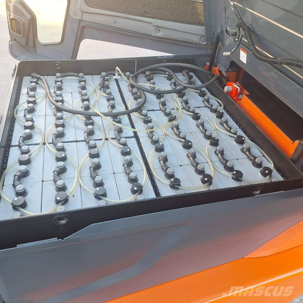Toyota 8FBMT50 Carretillas de horquilla eléctrica