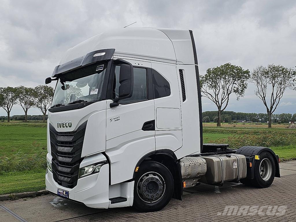 Iveco S-WAY AS440S49 dubble Tank Vlačilci