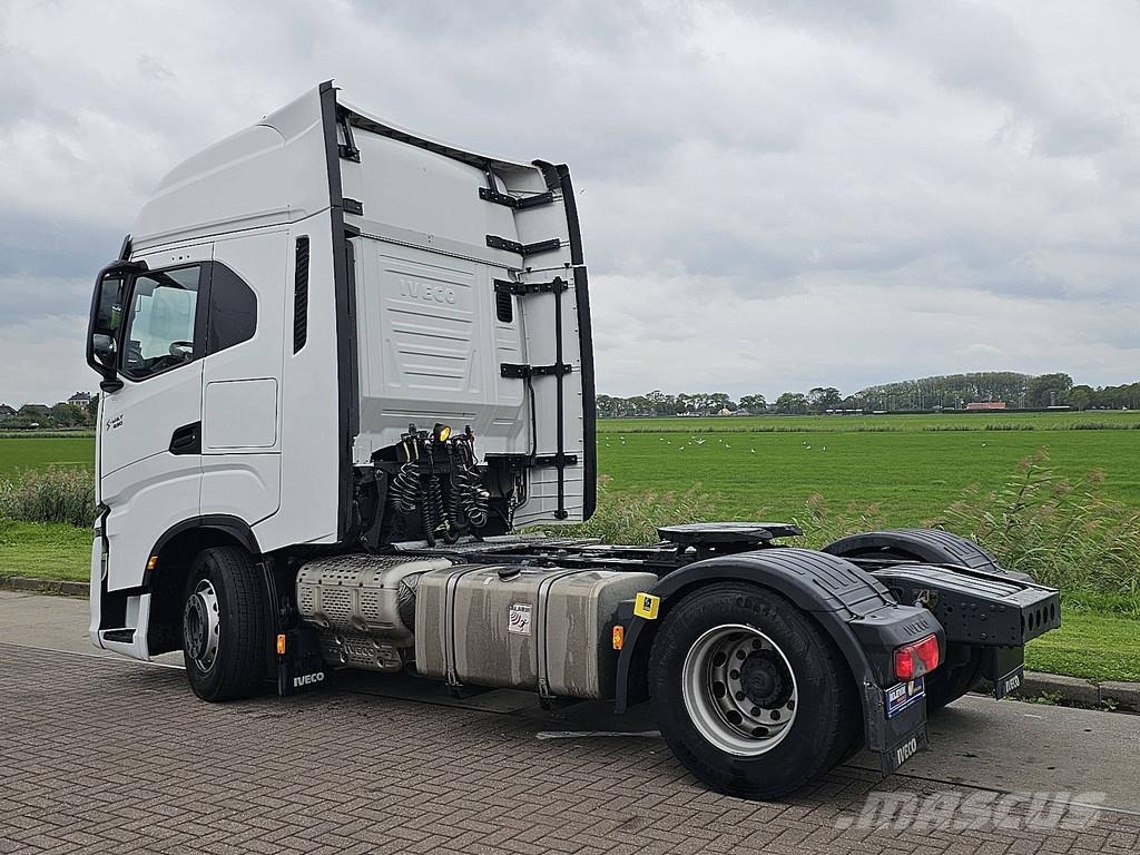 Iveco S-WAY AS440S49 dubble Tank Vlačilci