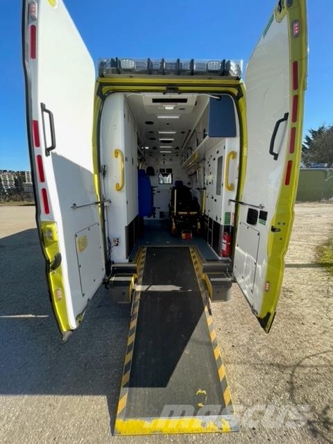 Fiat Ducato A&E Fiat Ducato A&E Vehicle with Stryker Pr Ambulanze