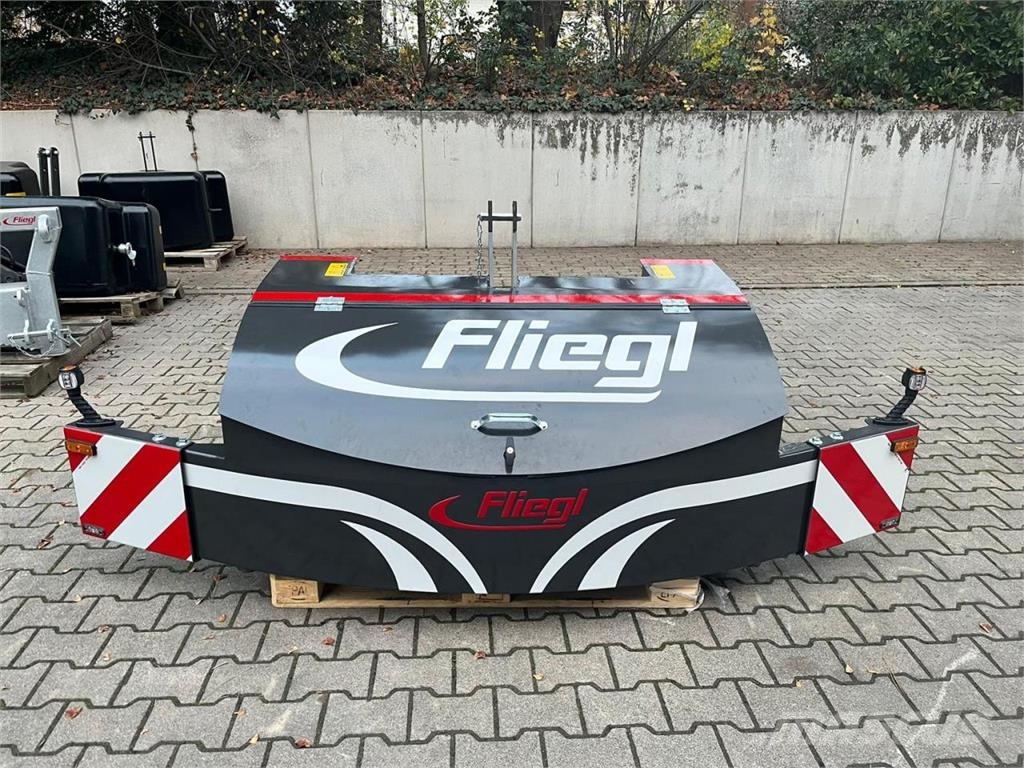Fliegl FRONTGEWICHT BUMPER 1200 农业机械-其他
