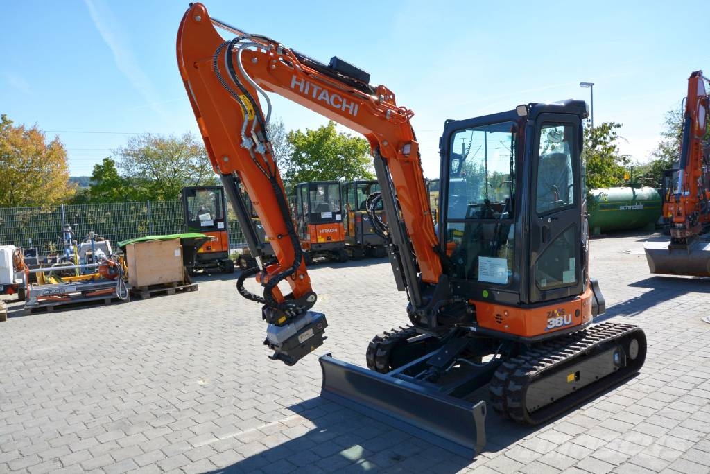 Hitachi ZX 38 U-6 MTC حفارات صغيرة أقل من 7 طن (حفارات صغيرة)