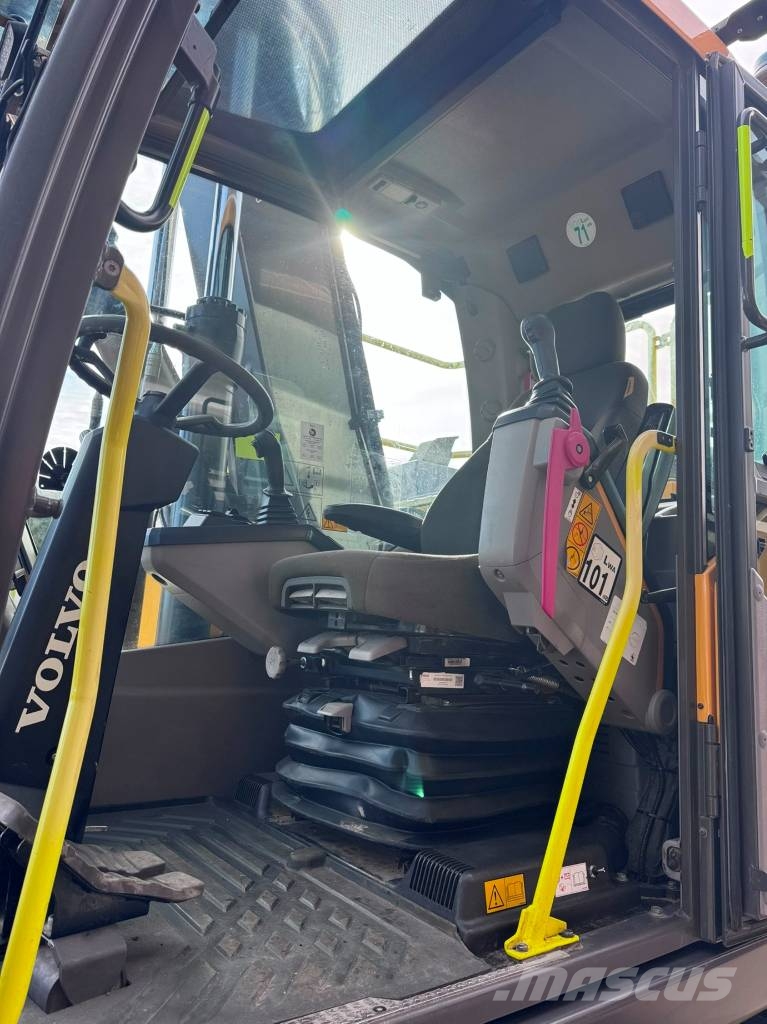 Volvo EWR 170 E Ekskavatori uz riteņiem