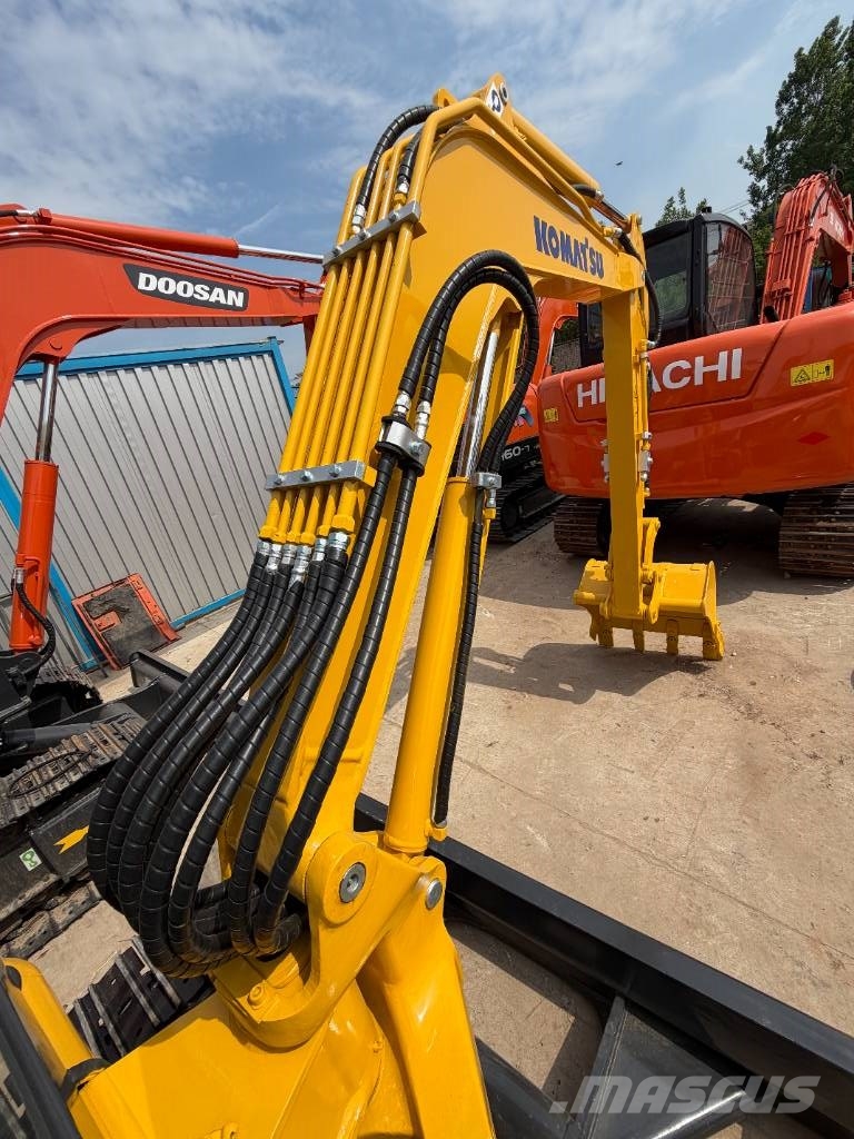 Komatsu PC 35 MR 小型挖掘机
