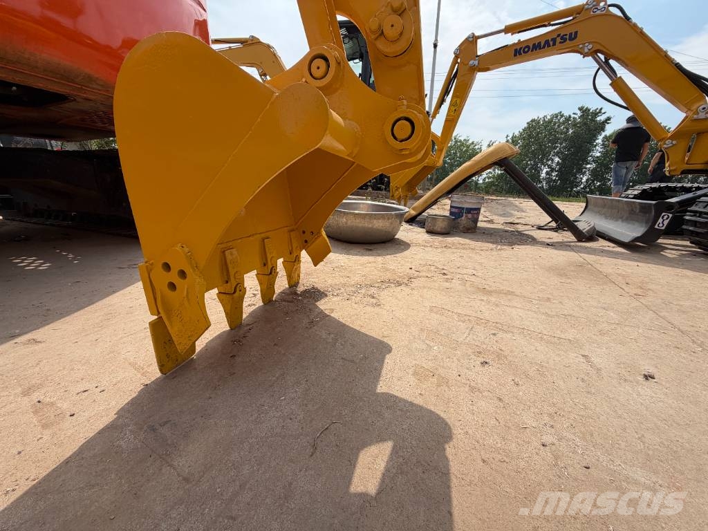 Komatsu PC 35 MR 小型挖掘机