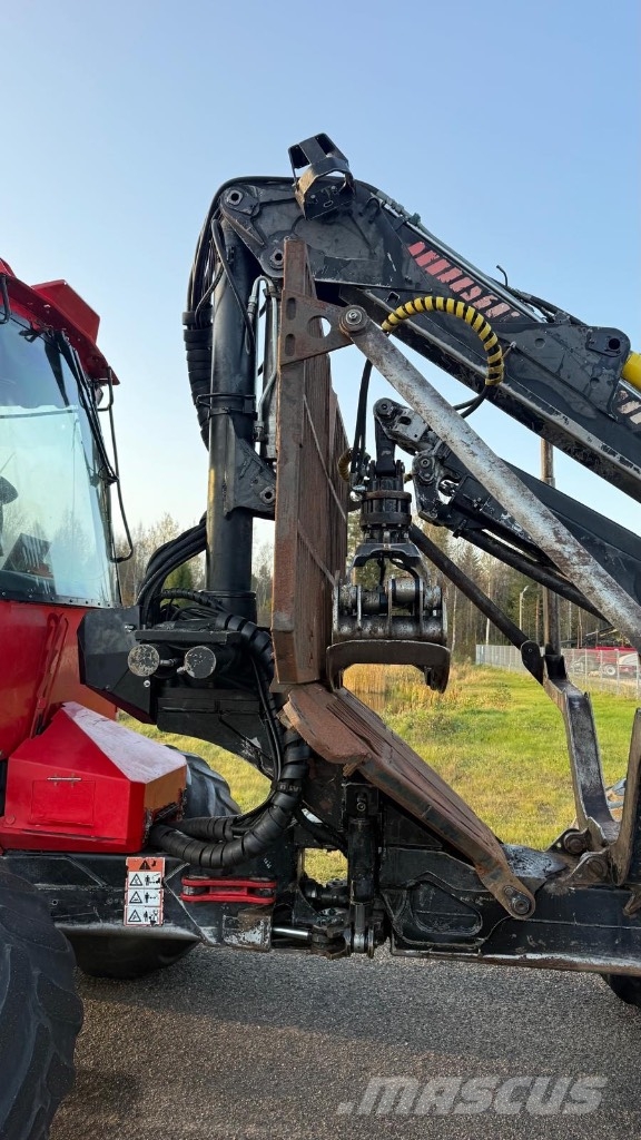 Komatsu 830.3 Forvarderi