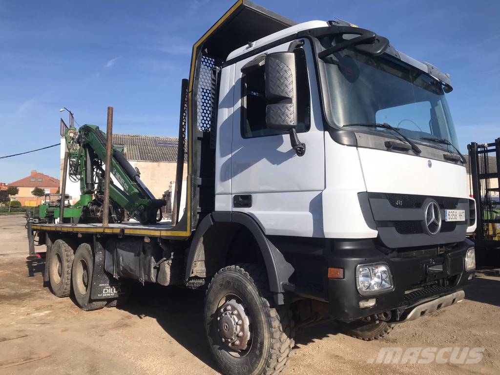 Mercedes-Benz 3344 Kamioni za prijevoz šumskih strojeva