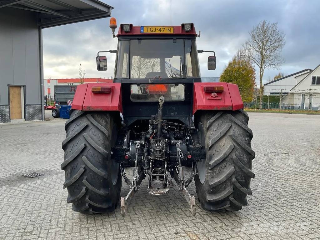 Case IH 1255 XL A الجرارات