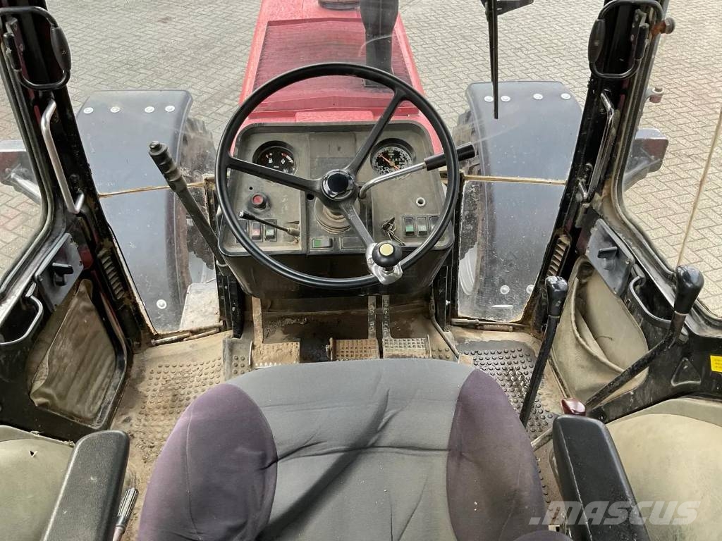 Case IH 1255 XL A الجرارات