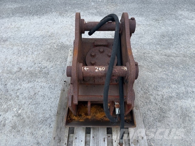 CAT ZAGESZCZARKA DO KOPARKI Soil compactors