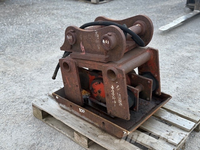 CAT ZAGESZCZARKA DO KOPARKI Soil compactors