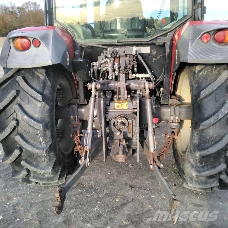 Massey Ferguson 4708 Traktorok