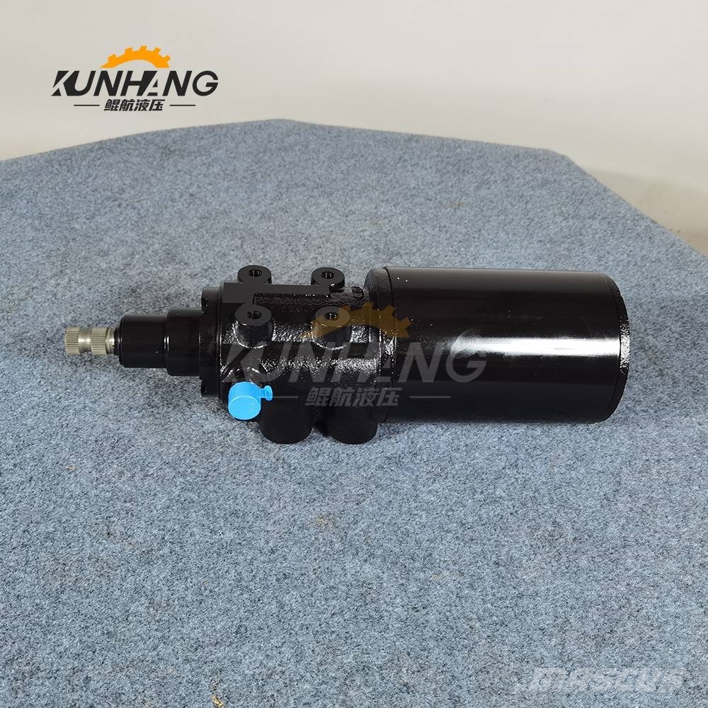 Komatsu 561-40-83300 steering valve HD785 steering valve Hidraulika