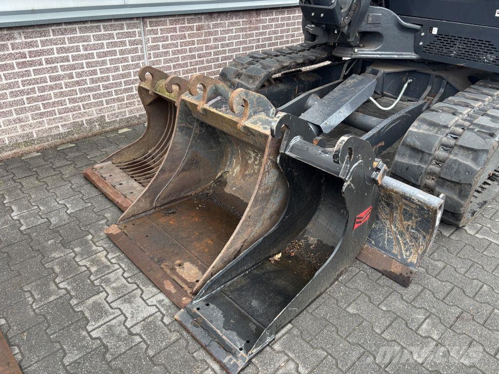 Yanmar SV100-2-2PB Midigraafmachines 7t - 12t