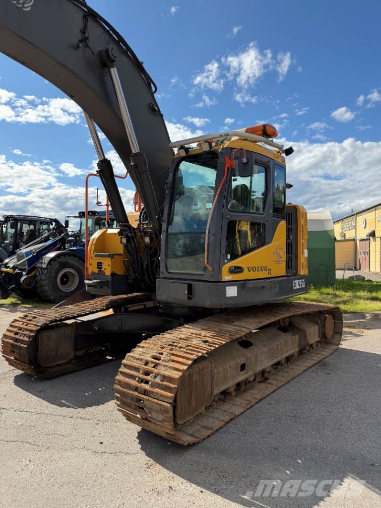 Volvo Volvo ECR 235 C L 8341 timmar Roomikekskavaatorid