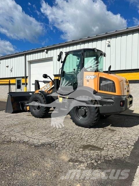 CASE 321F Wielladers