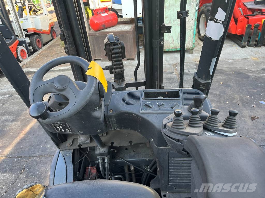 Linde H20T-01 /391/ V-3952 OB Gasstapler
