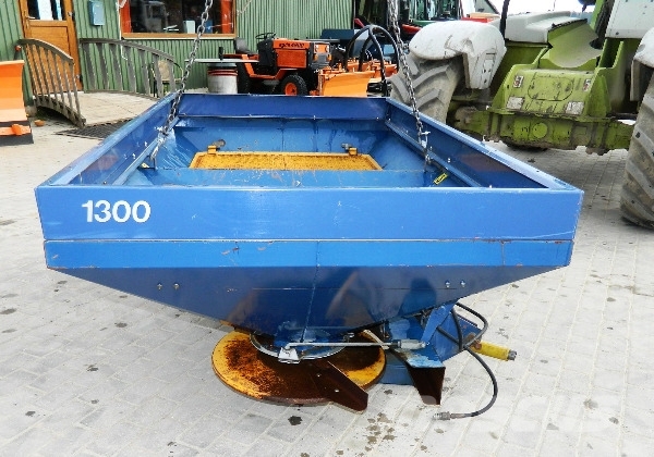 Bogballe D600 معدات فرد المواد المعدنية