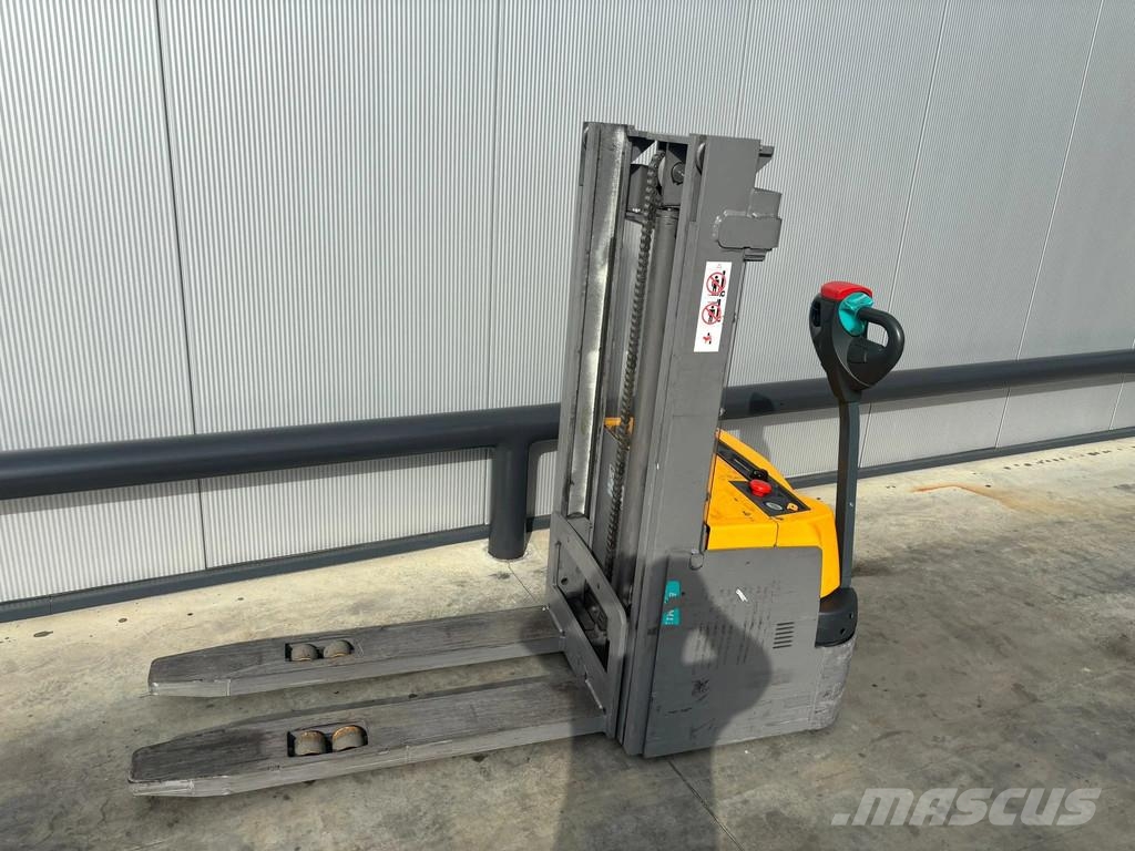 Jungheinrich EJC M13 Stapelaar 핸드파레트 트럭