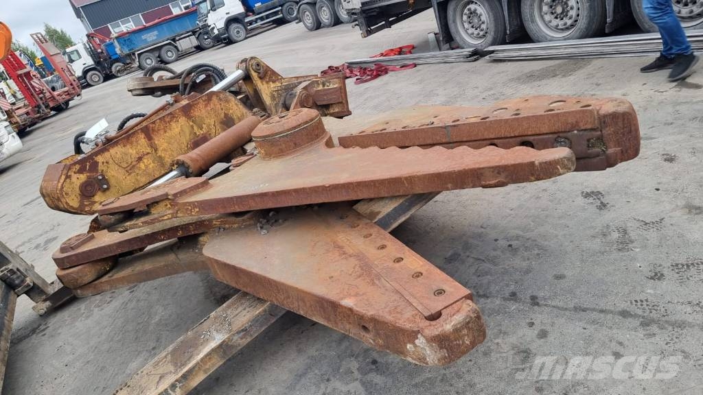 Alligator Hydraulic High Reach 60T Trituradoras