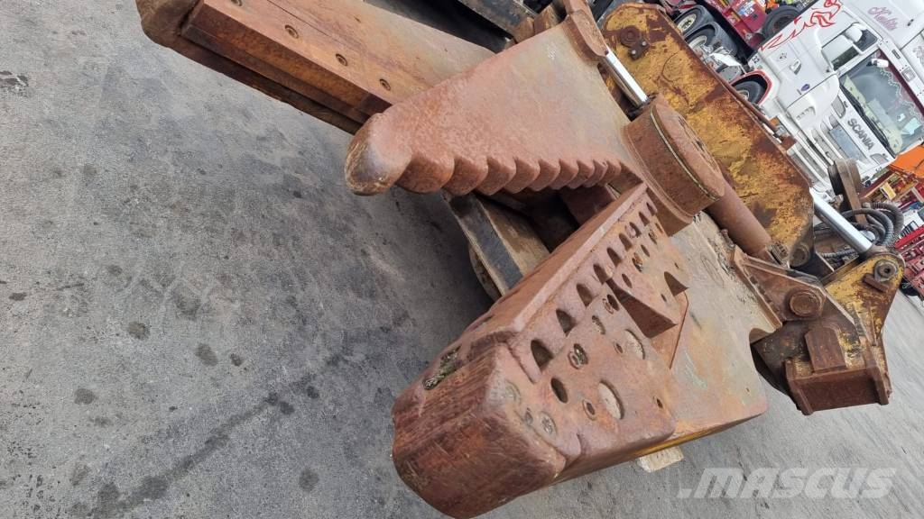 Alligator Hydraulic High Reach 60T Trituradoras