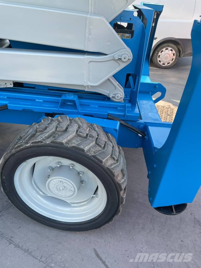 Genie GS 5390 RT Scissor lifts