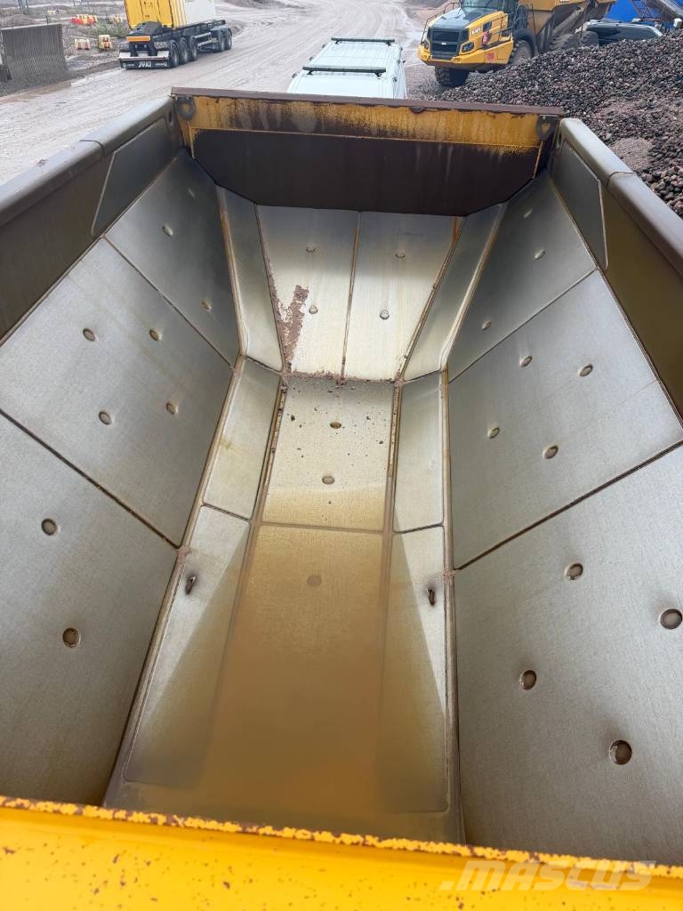 Bell B 45 E Dumper - Knickgelenk