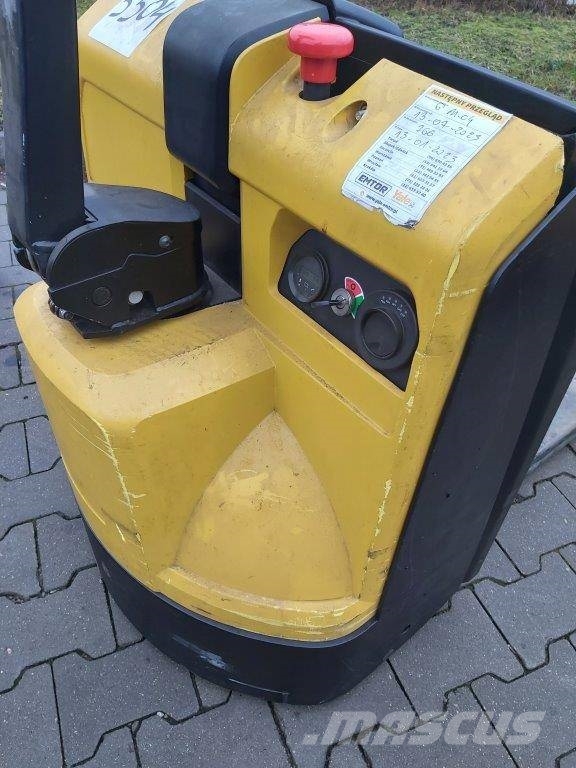 Yale MP16 شاحنات ذات رافعات شوكية تعمل بالكهرباء