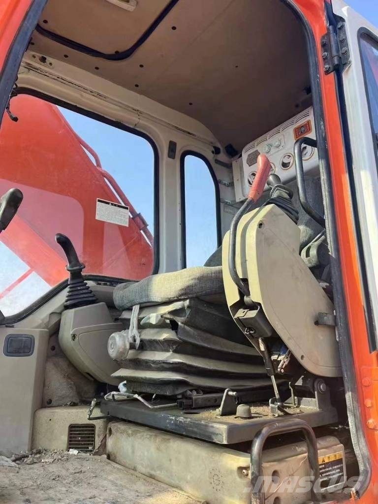 Doosan DH 220 Εκσκαφείς με ερπύστριες