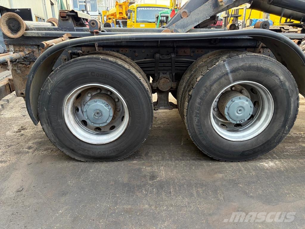 Mercedes-Benz Actros 3344 Multilift - 6x4 - Big Axles - Euro 5 - Vrachtwagen met containersysteem
