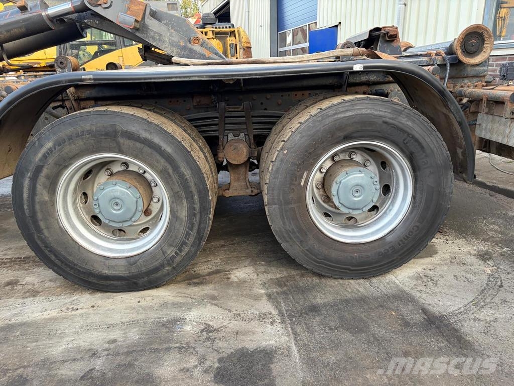 Mercedes-Benz Actros 3344 Multilift - 6x4 - Big Axles - Euro 5 - Vrachtwagen met containersysteem
