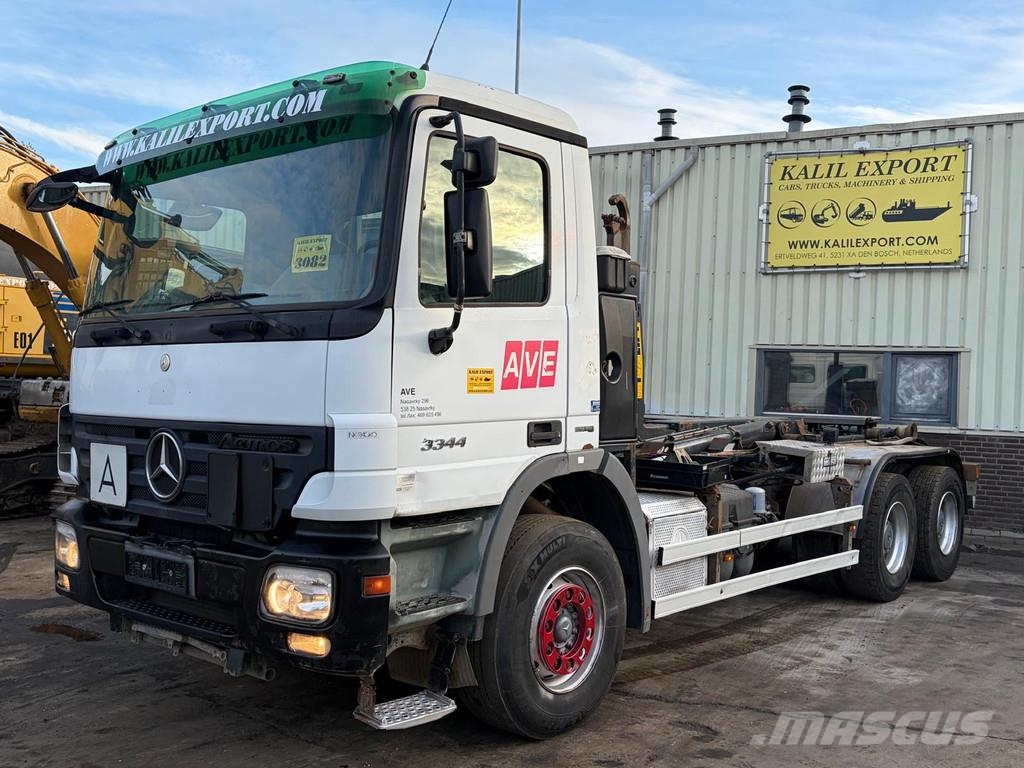 Mercedes-Benz Actros 3344 Multilift - 6x4 - Big Axles - Euro 5 - Vrachtwagen met containersysteem