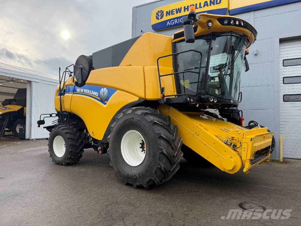 New Holland CX 8.80 콤바인 수확기