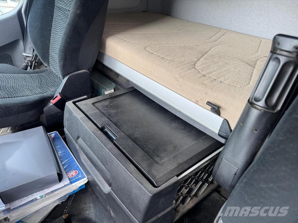 Mercedes-Benz Arocs 3251 8X4 EURO 6 + HMF 2620K-RC + REMOTE CONT Kranen voor alle terreinen
