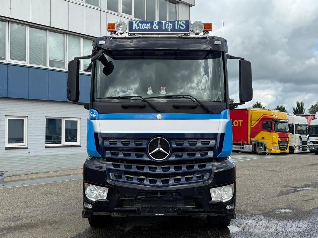 Mercedes-Benz Arocs 3251 8X4 EURO 6 + HMF 2620K-RC + REMOTE CONT Kranen voor alle terreinen