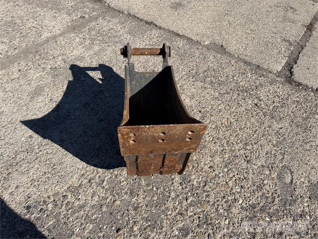 VIN - Lyžica na New Holland 25cm Ostale kargo komponente